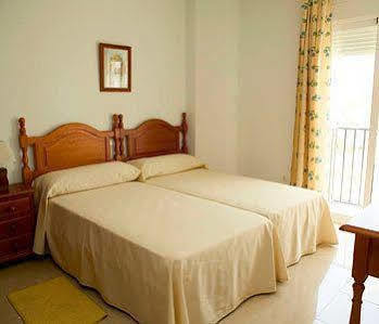 Apartamentos Miguel Angel Estepona Exterior photo